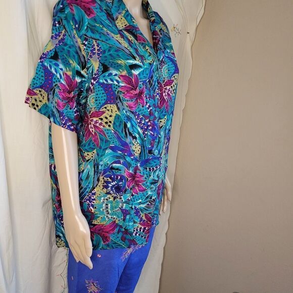 Sag Harbor exotic floral print Button Front Shirt - Picture 10 of 14